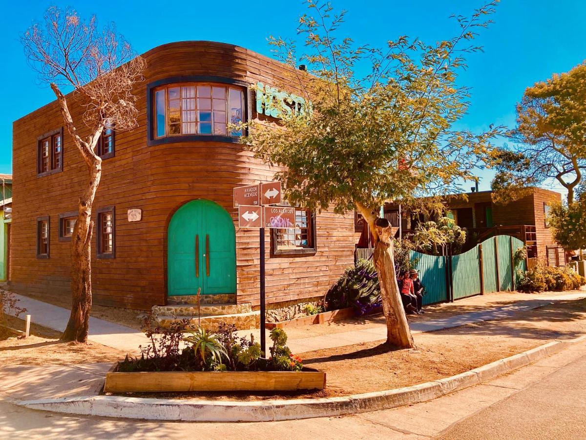 Hostal Sirena ピチレム エクステリア 写真